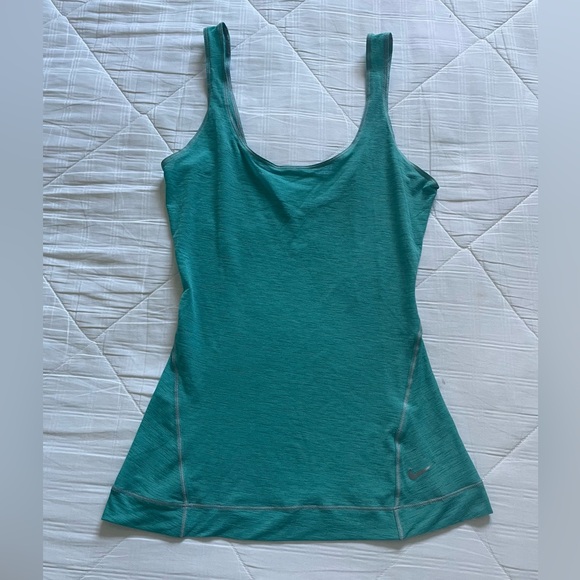 Nike Dri-Fit active tank - Picture 1 of 5